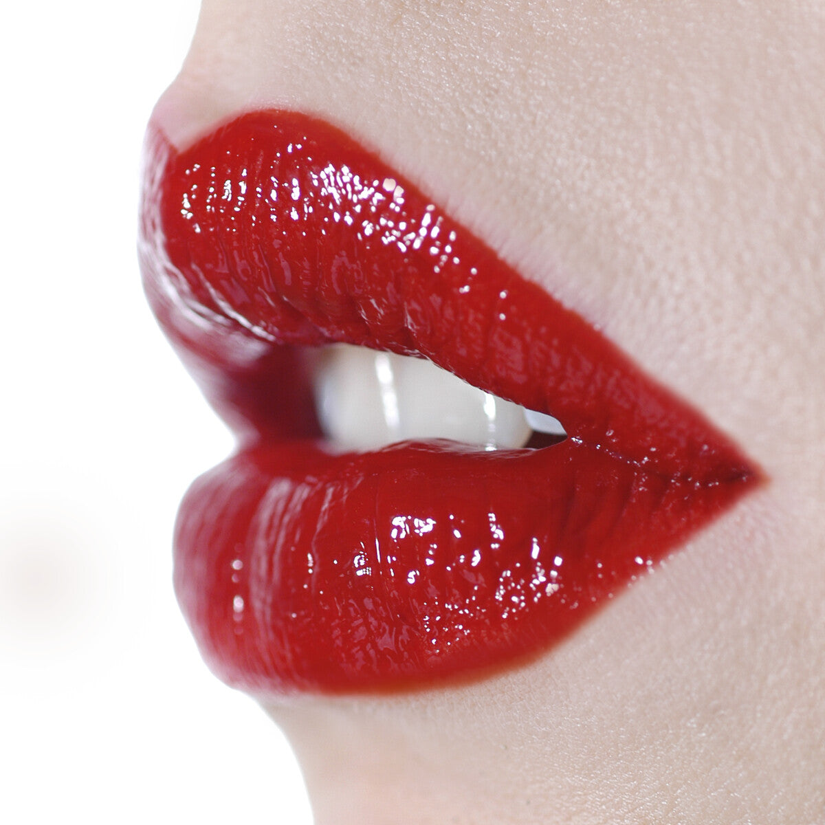L103 Bright Red