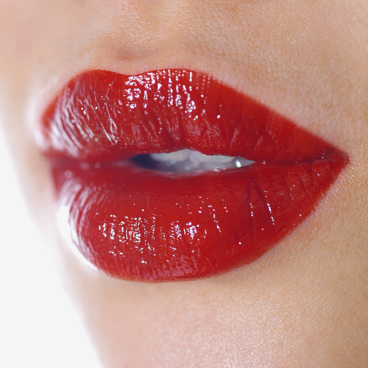 L103 Bright Red