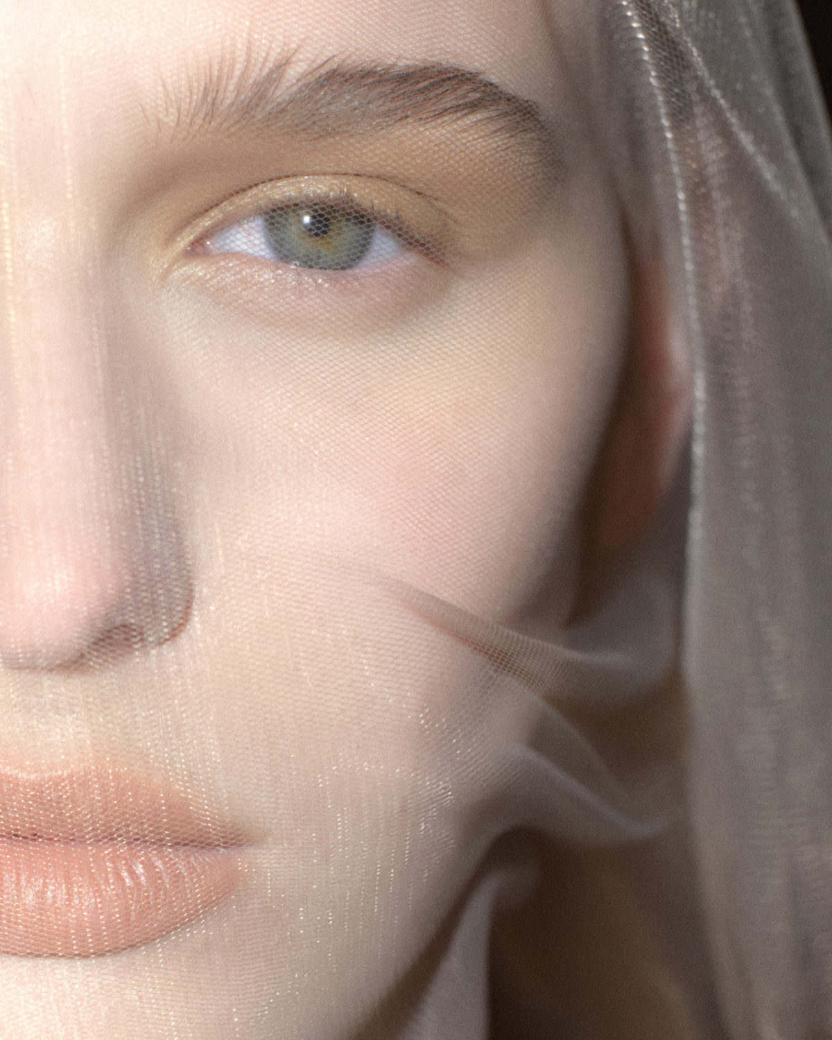ELLIS FAAS Skin Veil Campaign