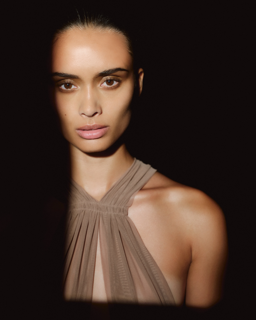 ELLIS FAAS Skin Veil Campaign